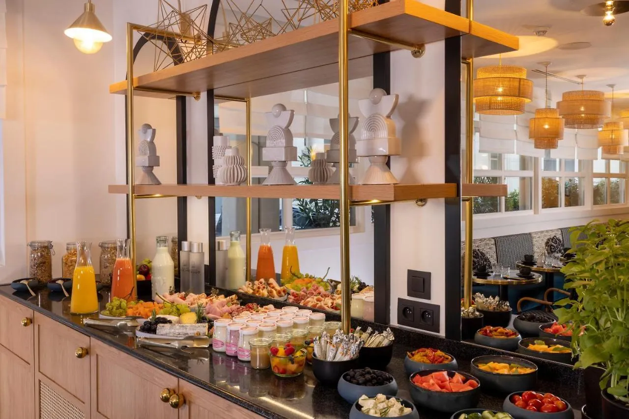 ****  Grand Hotel Chicago Paris Frankrike