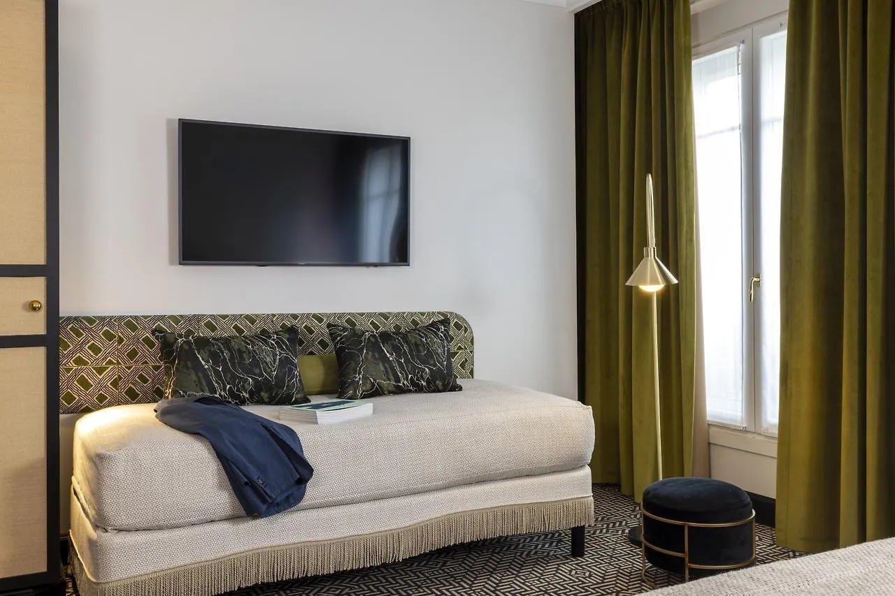 Grand Hotel Chicago باريس