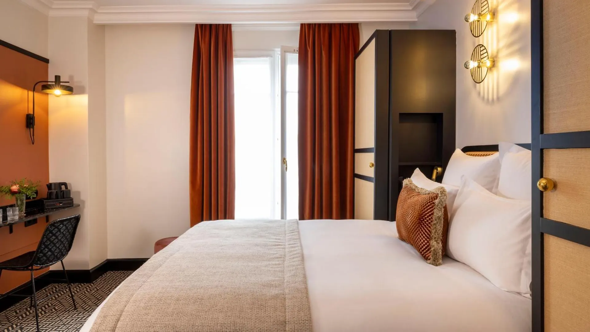 ****  Grand Hotel Chicago Paris Frankrike