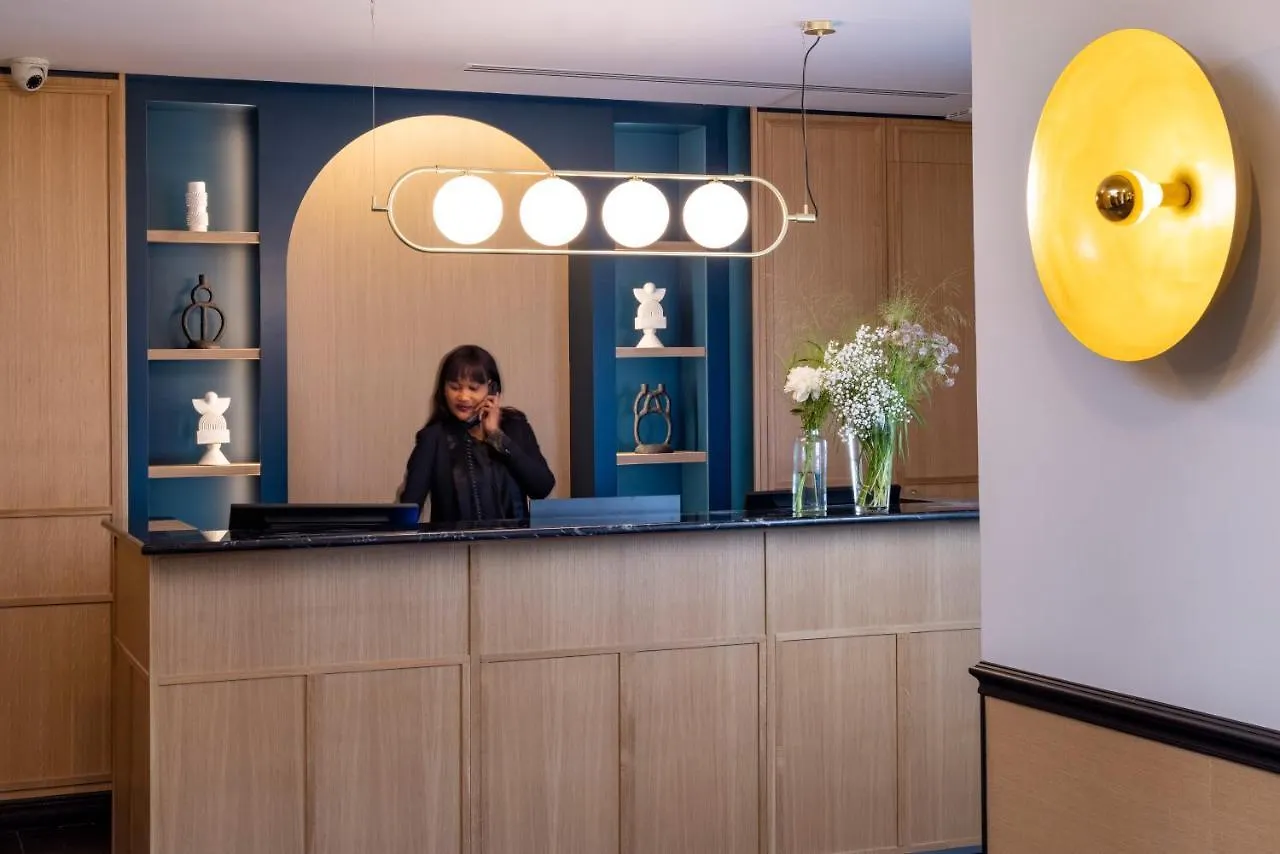 ****  Grand Hotel Chicago Paris Fransa